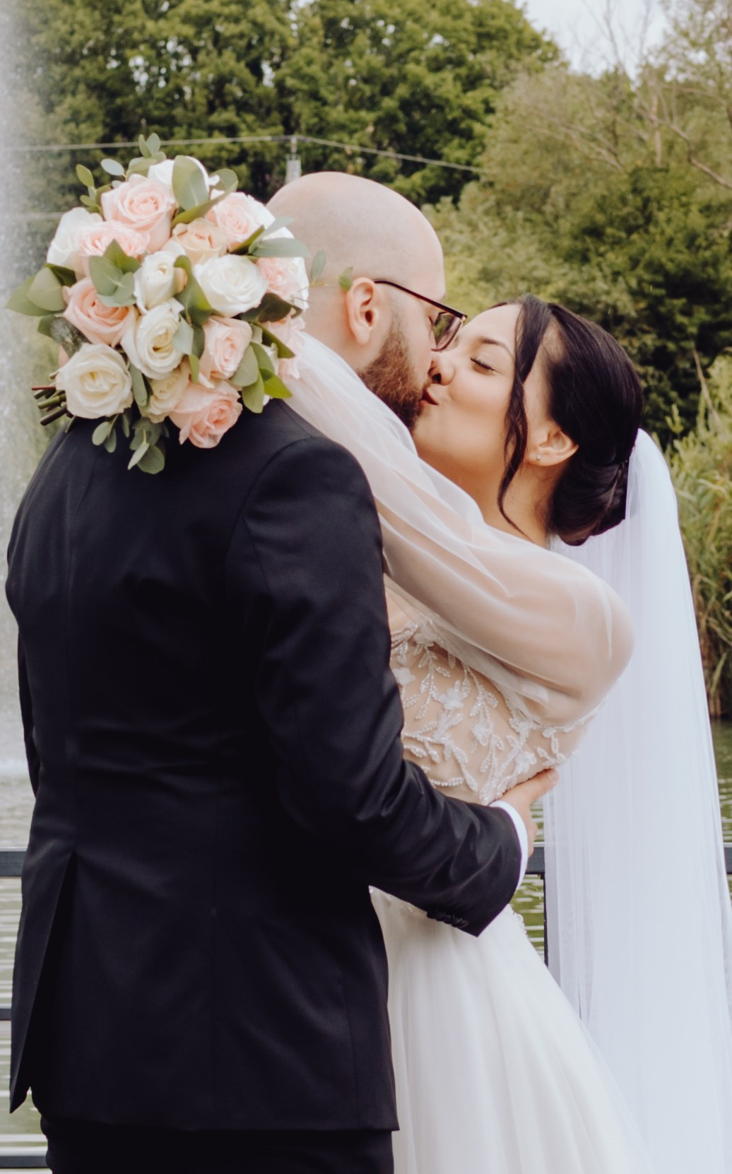 Moise & Delia. Wedding & couple photographer from Romania Rut Vetan