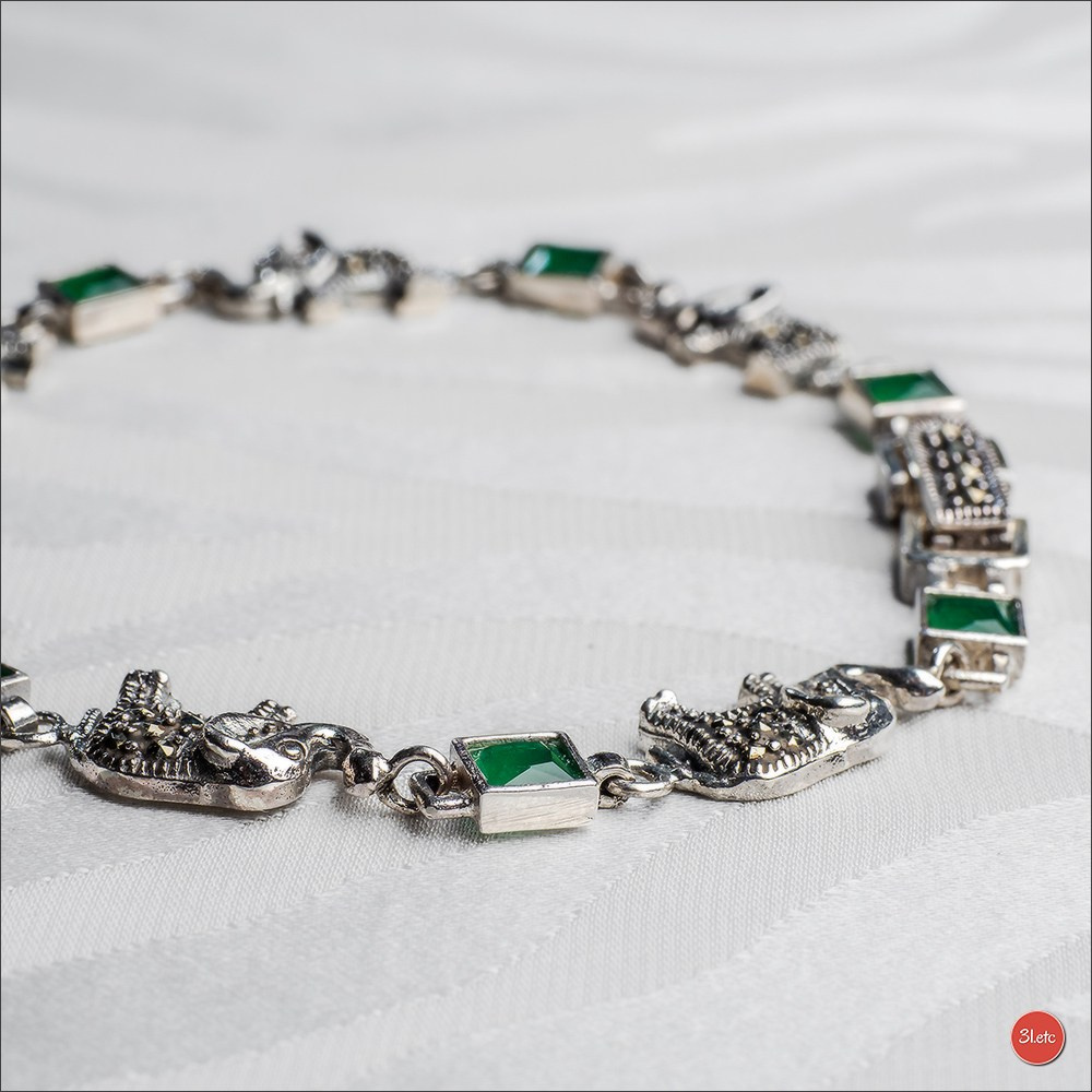 Photographie de bijoux pour un catalogue. Photographe à Strasbourg | Portraits, Studio, Enfants, Événements