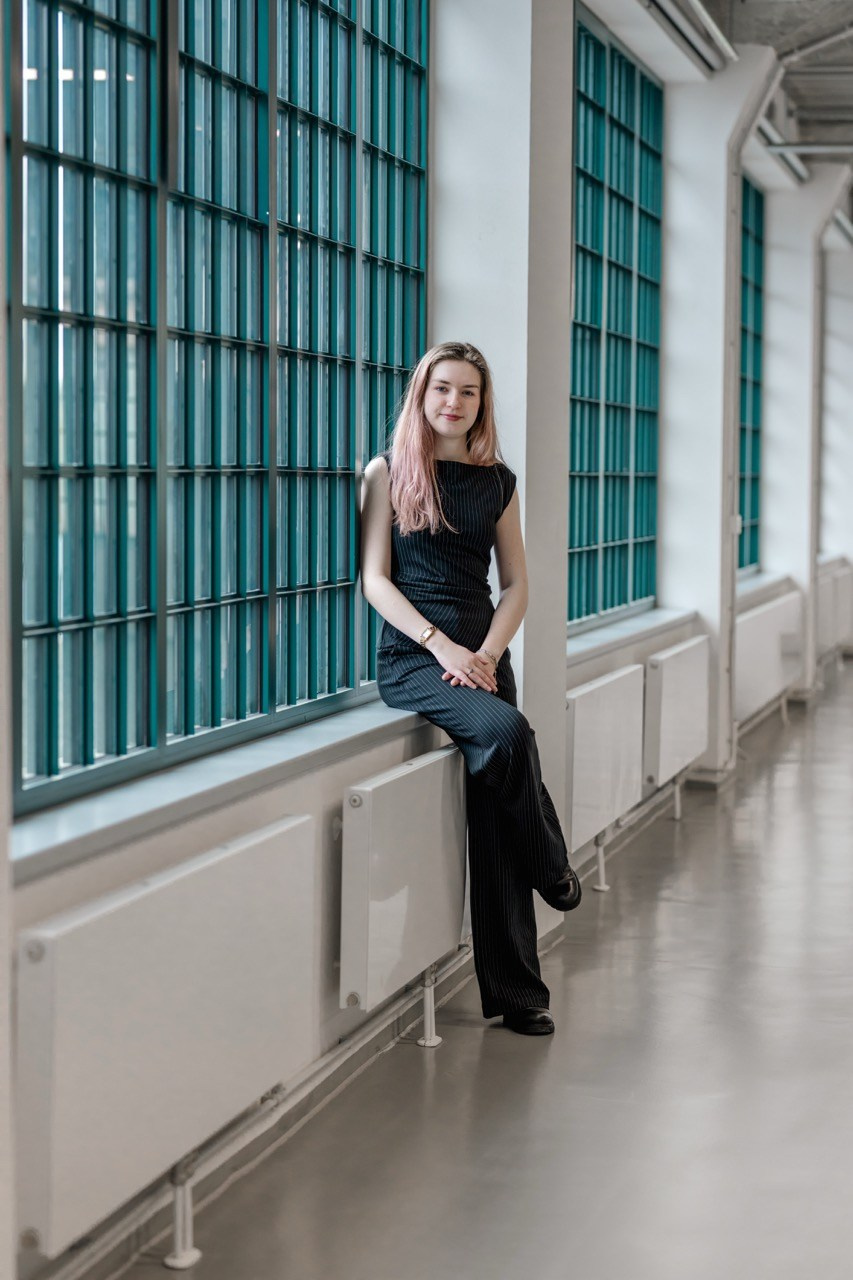 Portrétní fotografka Praha. Dana Lišková — Empathetic Photographer | Introspective Artist |Neurodivergent Coach | Founder of Artepy.cz