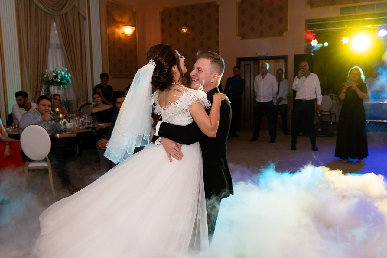 Fotografii nunta — Cristina si Laurentiu. Fotograf Alin Stefan