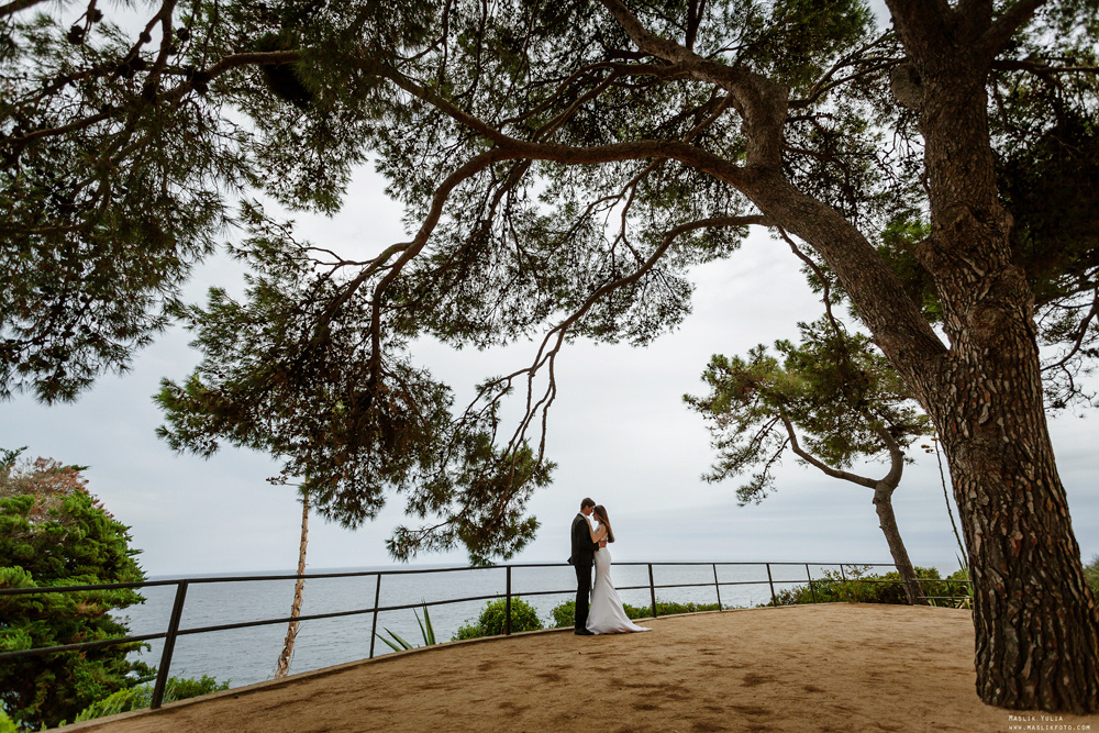 Sesja ślubna w Blanes - Hiszpania. Fotograf w Barcelonie Hiszpanii Maslik Yulia