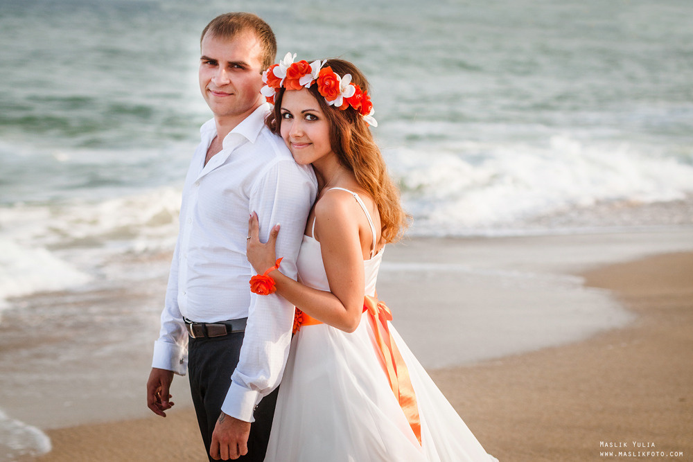 Wedding photo session in Badalona, Spain. Photographer in Barcelona Spain Maslik Yulia