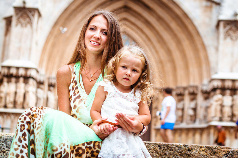 Sesión fotográfica familiar en Tarragona. Fotógrafo en Barcelona  Maslik Yulia
