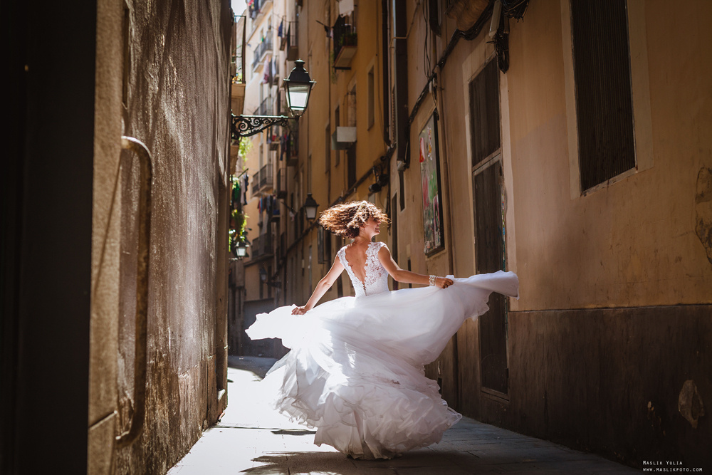 Wedding photo session in Lloret de Mar. Photographer in Barcelona Spain Maslik Yulia