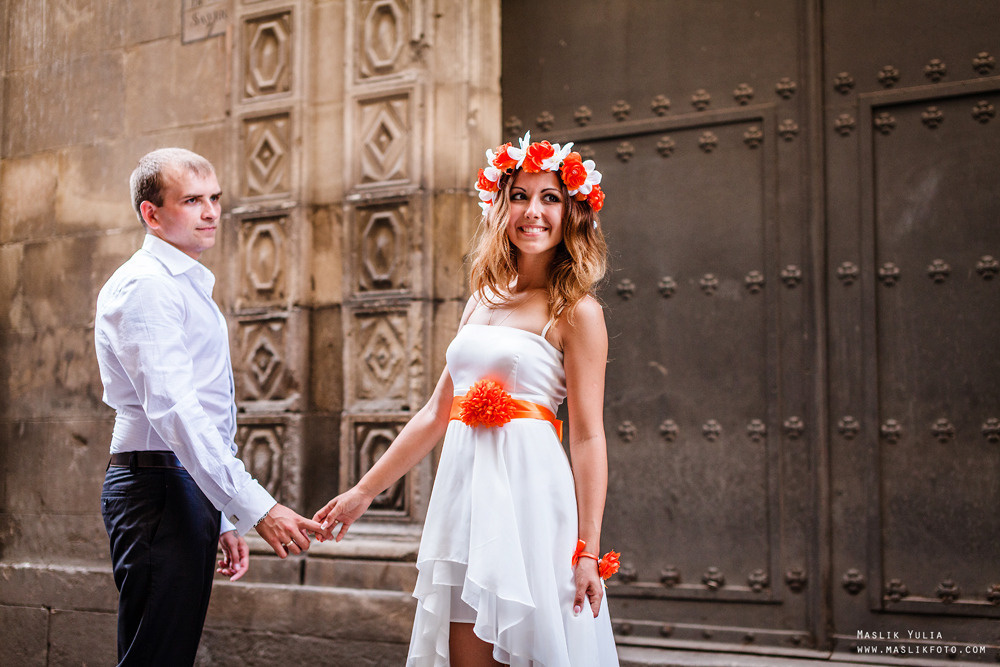 Wedding photo session in Badalona, Spain. Photographer in Barcelona Spain Maslik Yulia