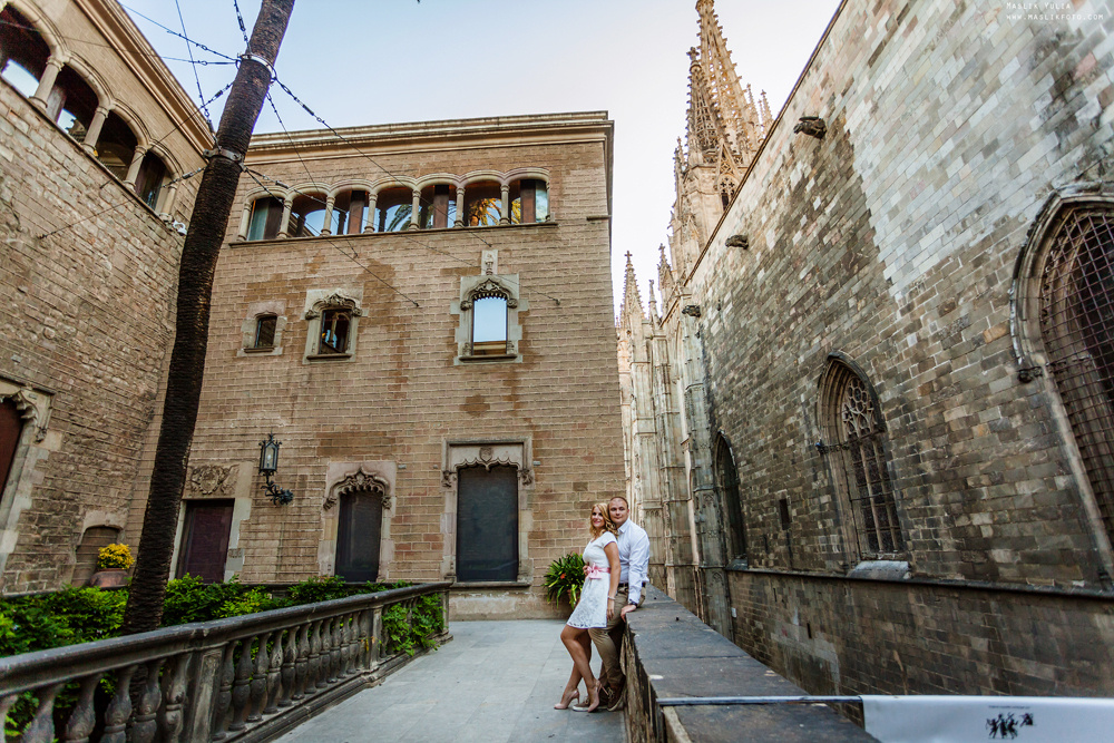 Нежная фотосессия в Барселоне. Фотограф в Барселоне Испании Маслик Юлия