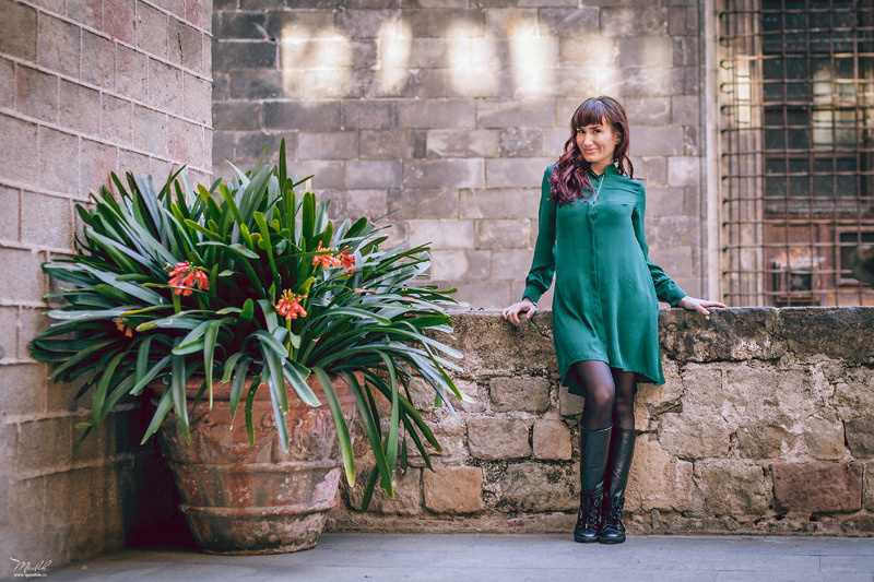 Autumn photo shoot in Barcelona. Photographer in Barcelona Spain Maslik Yulia