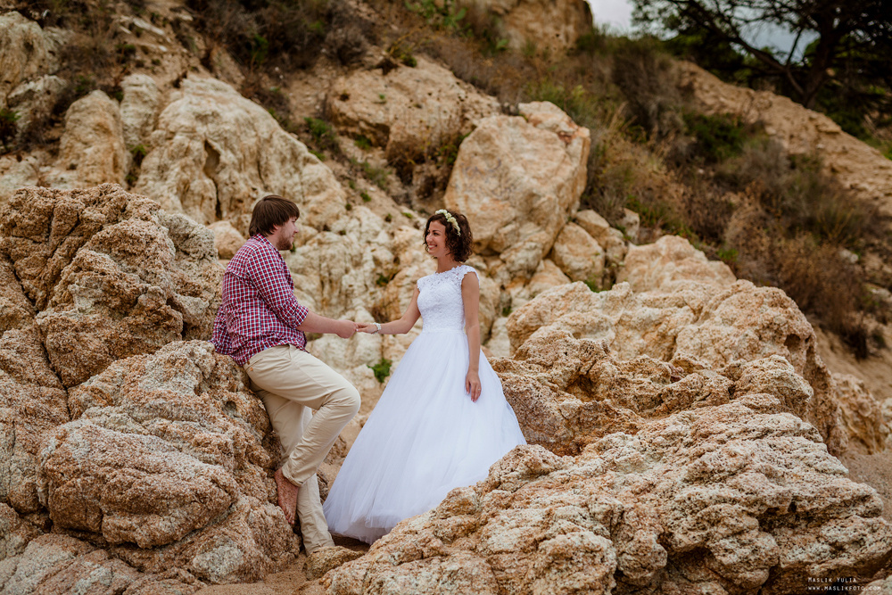 Wedding photo session in Lloret de Mar. Photographer in Barcelona Spain Maslik Yulia