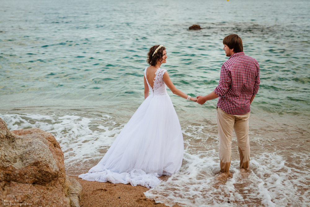 Wedding photo session in Lloret de Mar. Photographer in Barcelona Spain Maslik Yulia