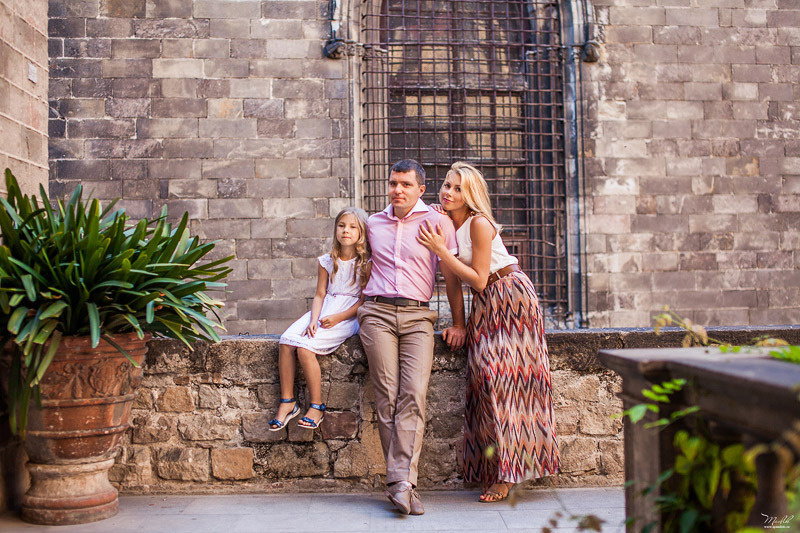Летняя семейная фотосессия в Барселоне. Фотограф в Барселоне Испании Маслик Юлия