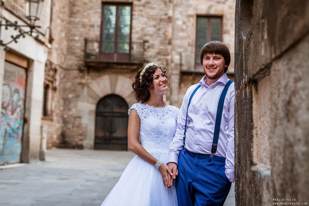 Wedding photo session in Lloret de Mar. Photographer in Barcelona Spain Maslik Yulia