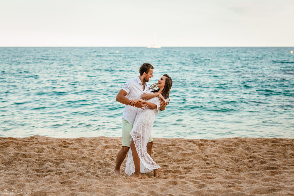 Пляжная фотосессия в Калелье. Фотограф в Барселоне Испании Маслик Юлия