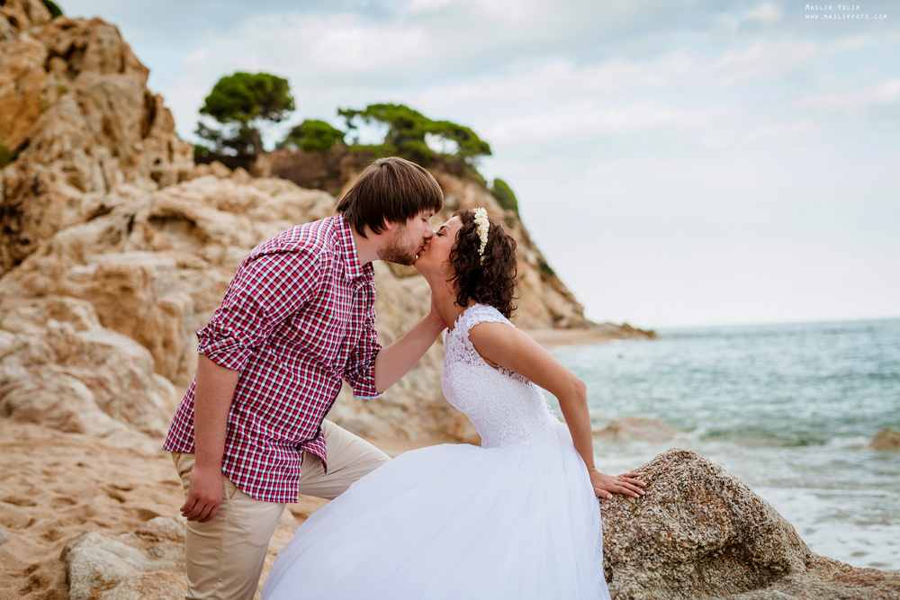 Wedding photo session in Lloret de Mar. Photographer in Barcelona Spain Maslik Yulia