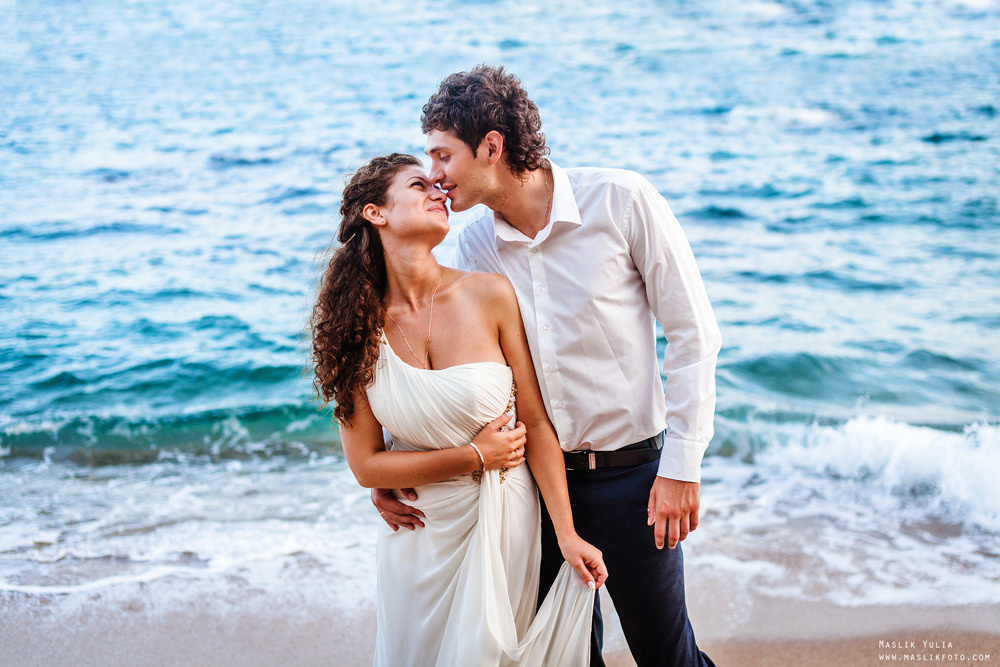 Морская свадебная фотосессия в Испании. Фотограф в Барселоне Испании Маслик Юлия