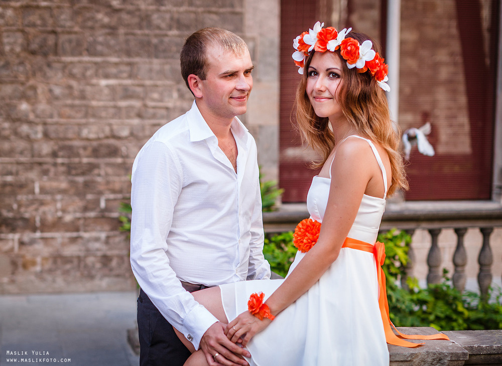 Wedding photo session in Badalona, Spain. Photographer in Barcelona Spain Maslik Yulia
