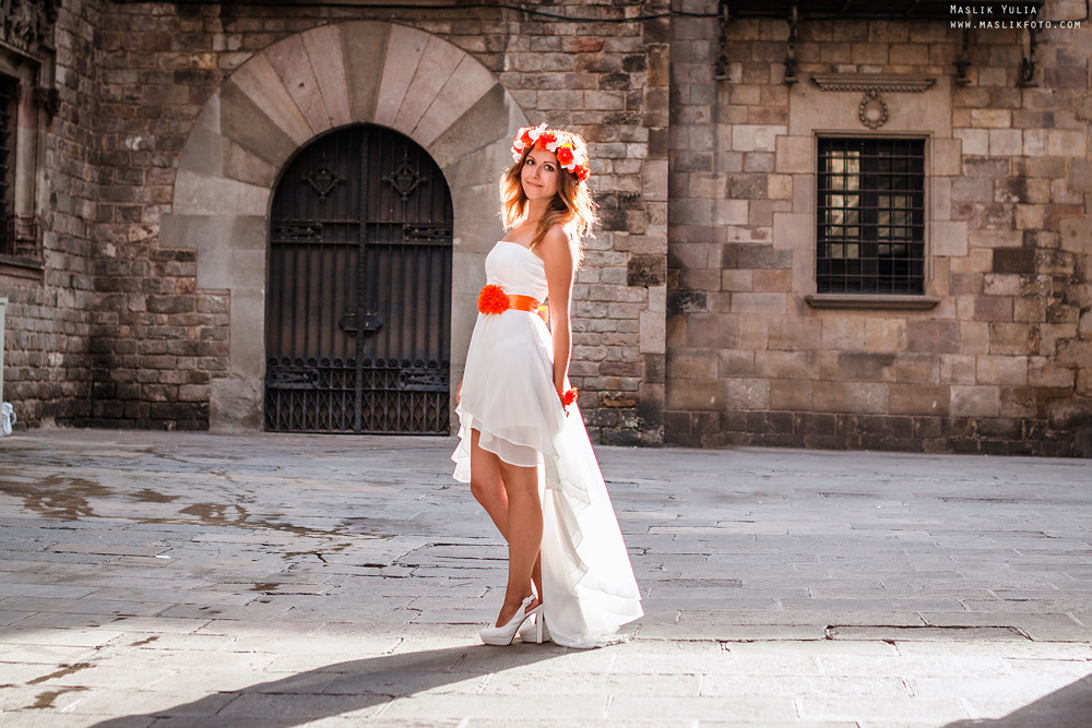 Wedding photo session in Badalona, Spain. Photographer in Barcelona Spain Maslik Yulia