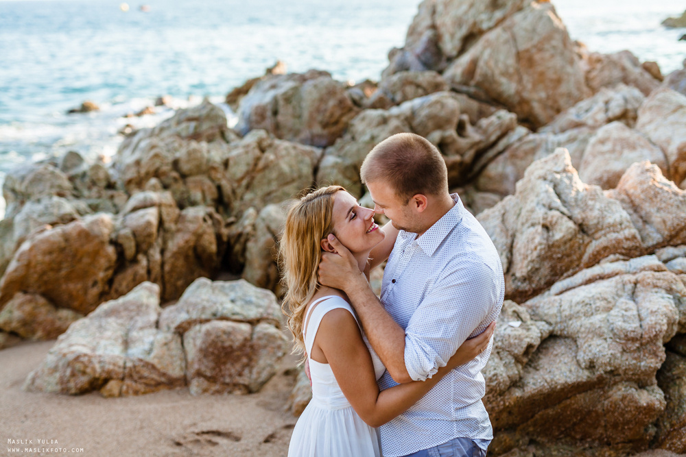 Нежная фотосессия в Барселоне. Фотограф в Барселоне Испании Маслик Юлия