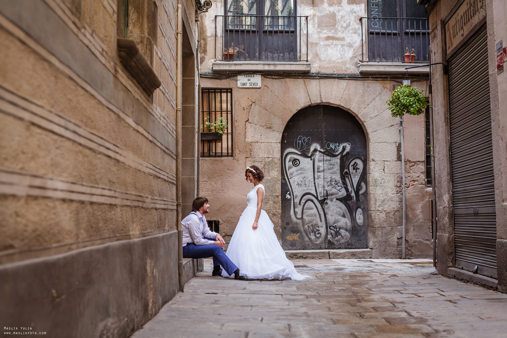 Wedding photo session in Lloret de Mar. Photographer in Barcelona Spain Maslik Yulia