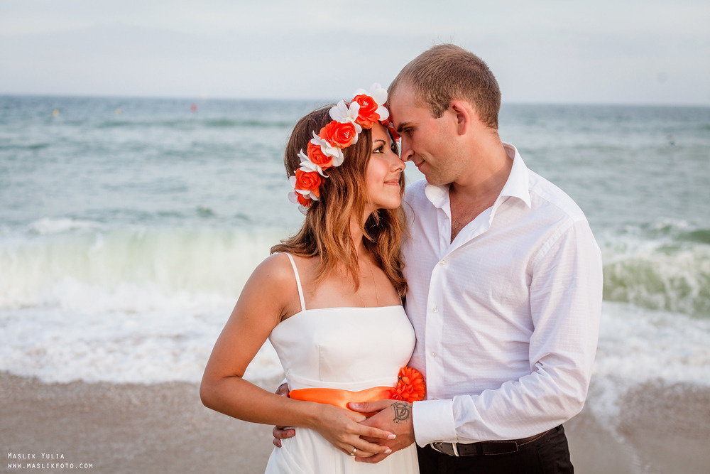 Wedding photo session in Badalona, Spain. Photographer in Barcelona Spain Maslik Yulia