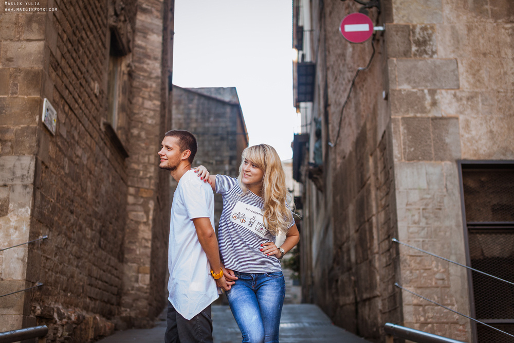 Dynamiczna sesja zdjęciowa w Barcelonie. Fotograf w Barcelonie Hiszpanii Maslik Yulia