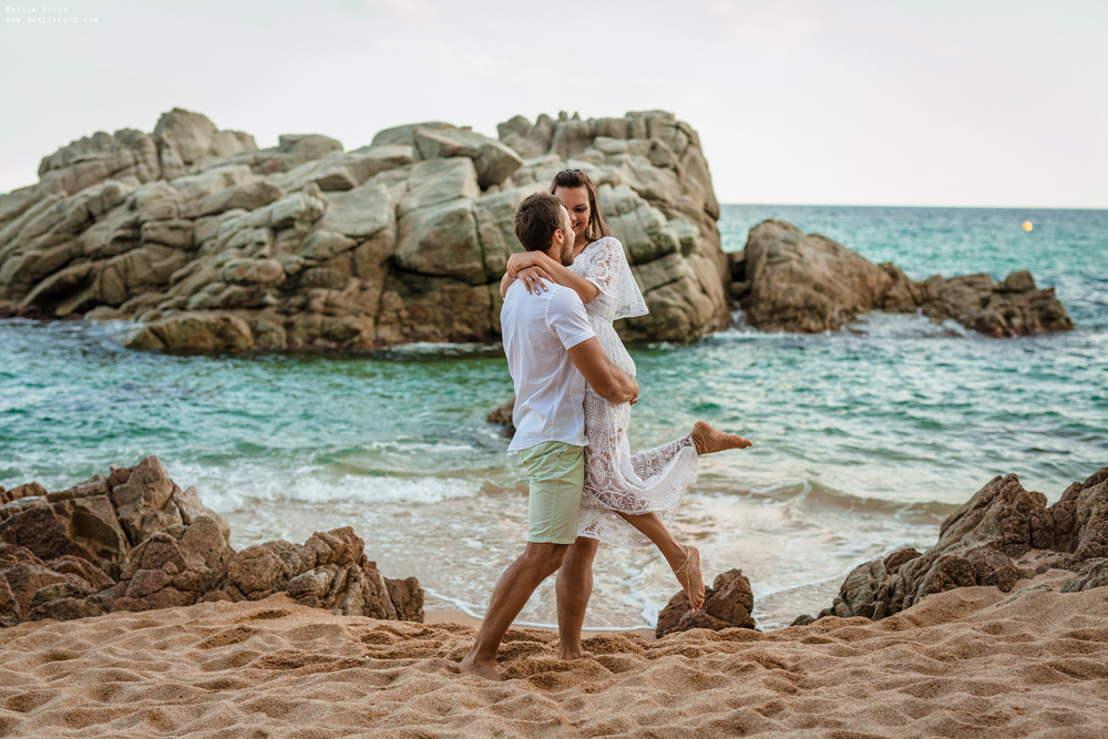 Пляжная фотосессия в Калелье. Фотограф в Барселоне Испании Маслик Юлия