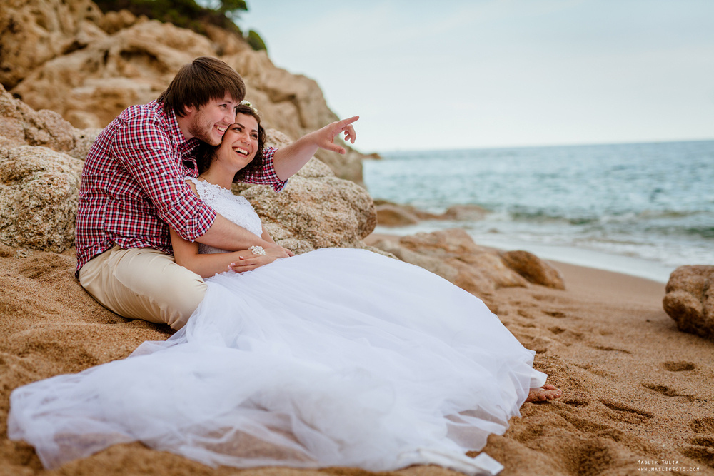 Wedding photo session in Lloret de Mar. Photographer in Barcelona Spain Maslik Yulia