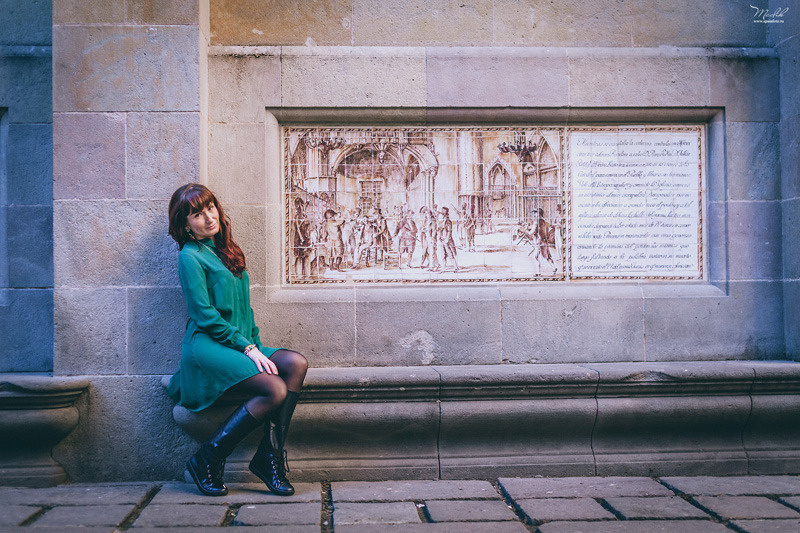 Autumn photo shoot in Barcelona. Photographer in Barcelona Spain Maslik Yulia