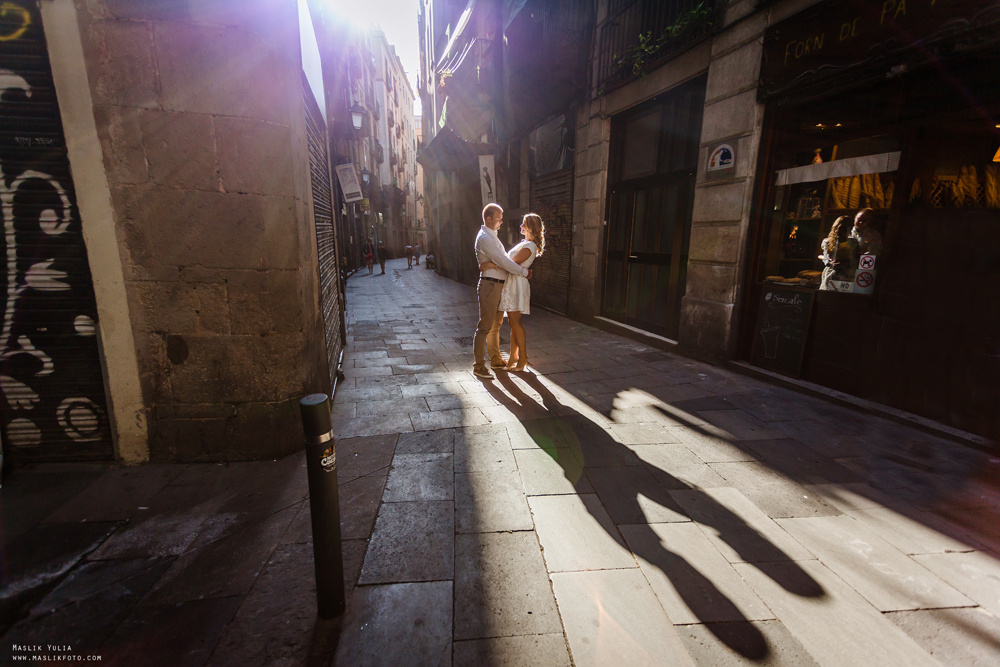 Нежная фотосессия в Барселоне. Фотограф в Барселоне Испании Маслик Юлия