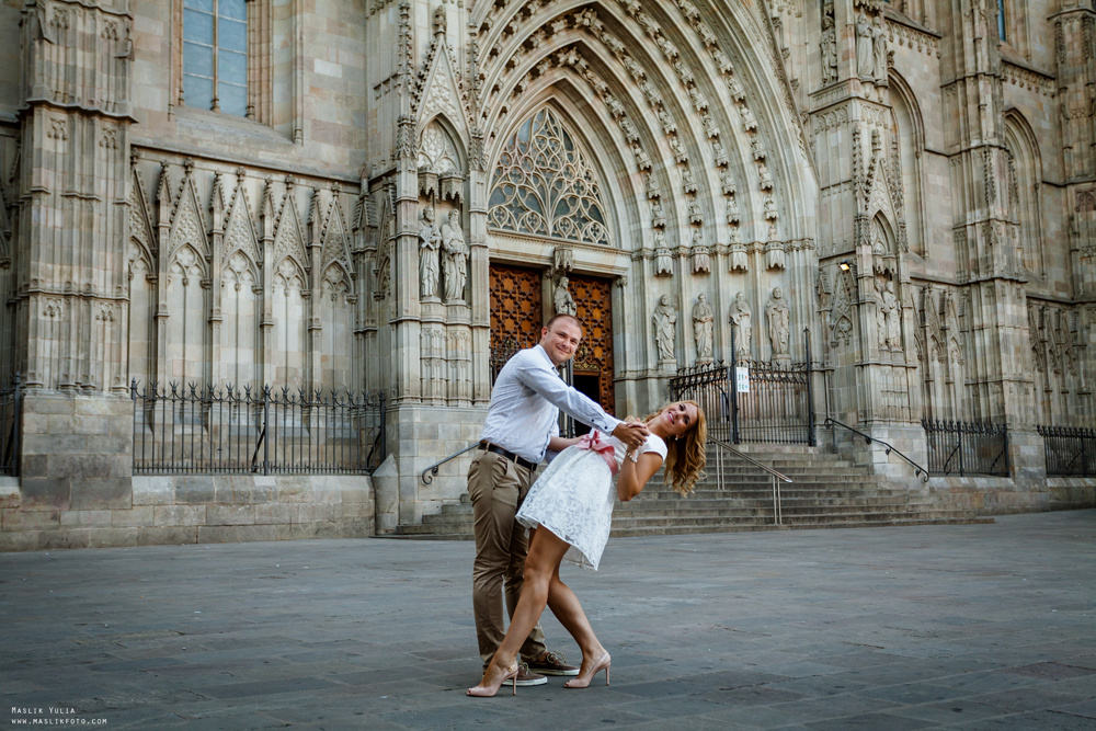 Нежная фотосессия в Барселоне. Фотограф в Барселоне Испании Маслик Юлия