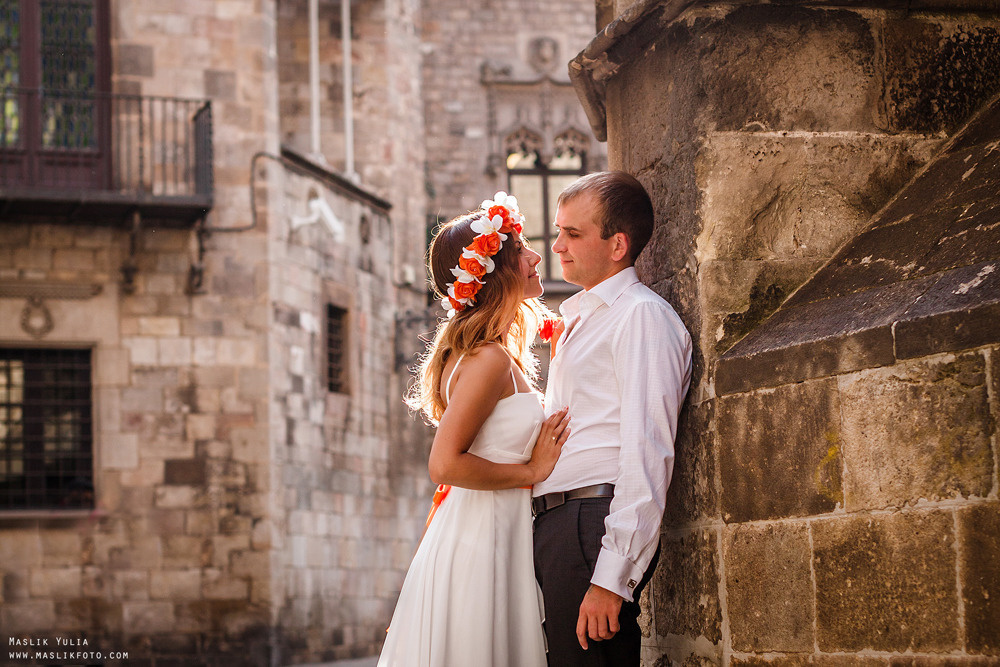 Wedding photo session in Badalona, Spain. Photographer in Barcelona Spain Maslik Yulia