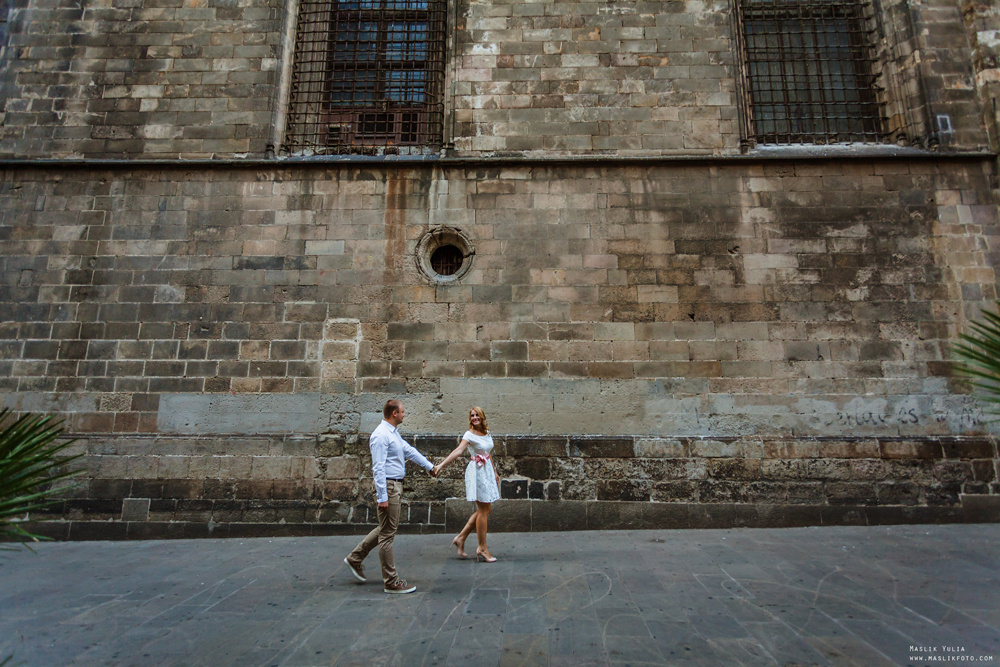 Нежная фотосессия в Барселоне. Фотограф в Барселоне Испании Маслик Юлия
