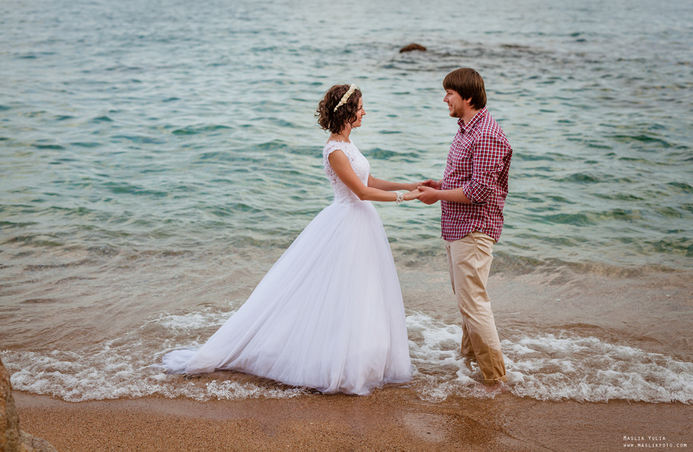 Wedding photo session in Lloret de Mar. Photographer in Barcelona Spain Maslik Yulia