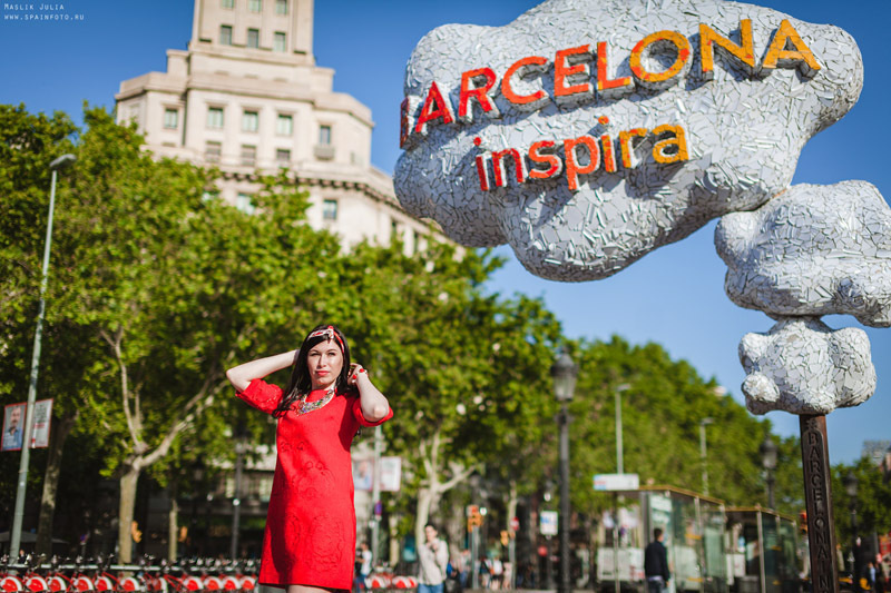 Elegante sesión de fotos en el puerto de Barcelona. Fotógrafo en Barcelona  Maslik Yulia