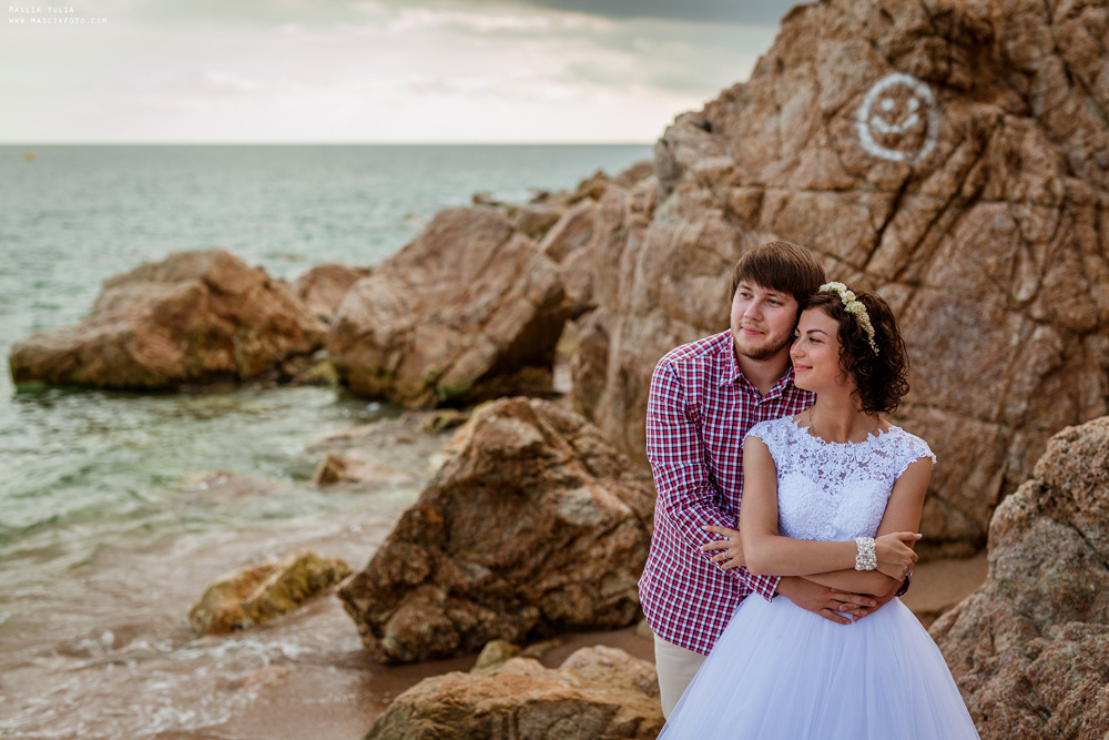 Wedding photo session in Lloret de Mar. Photographer in Barcelona Spain Maslik Yulia