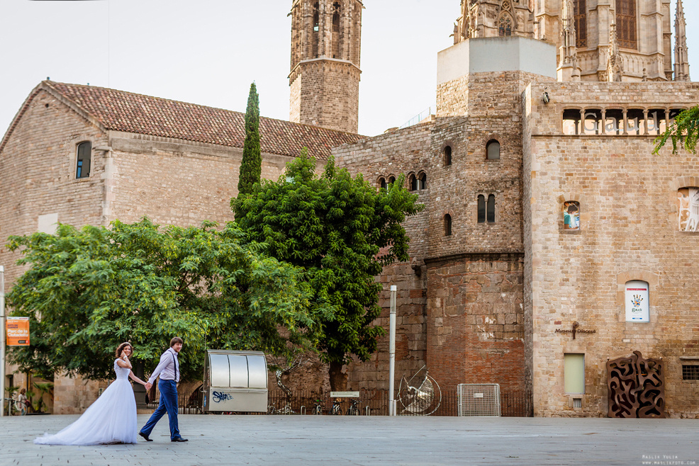 Wedding photo session in Lloret de Mar. Photographer in Barcelona Spain Maslik Yulia