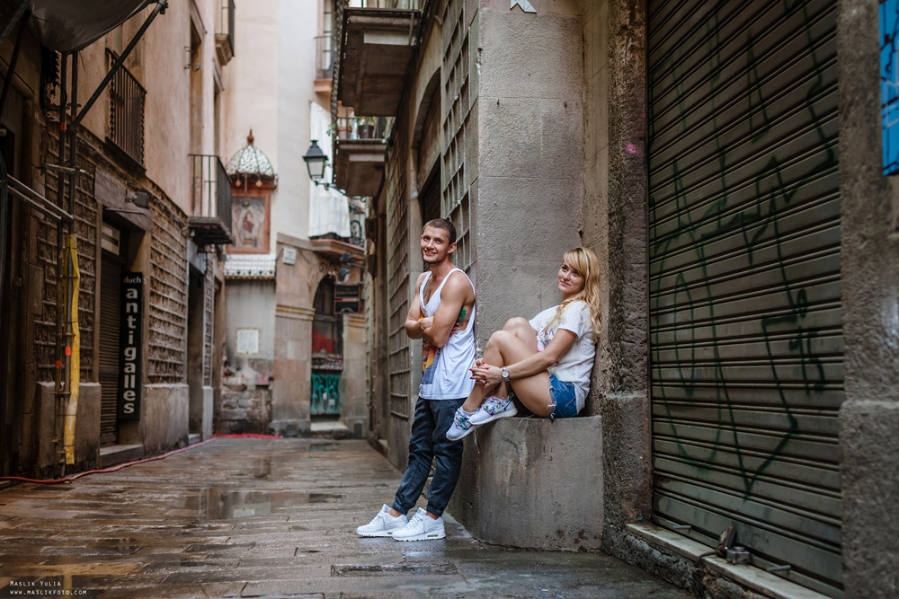 Dynamiczna sesja zdjęciowa w Barcelonie. Fotograf w Barcelonie Hiszpanii Maslik Yulia