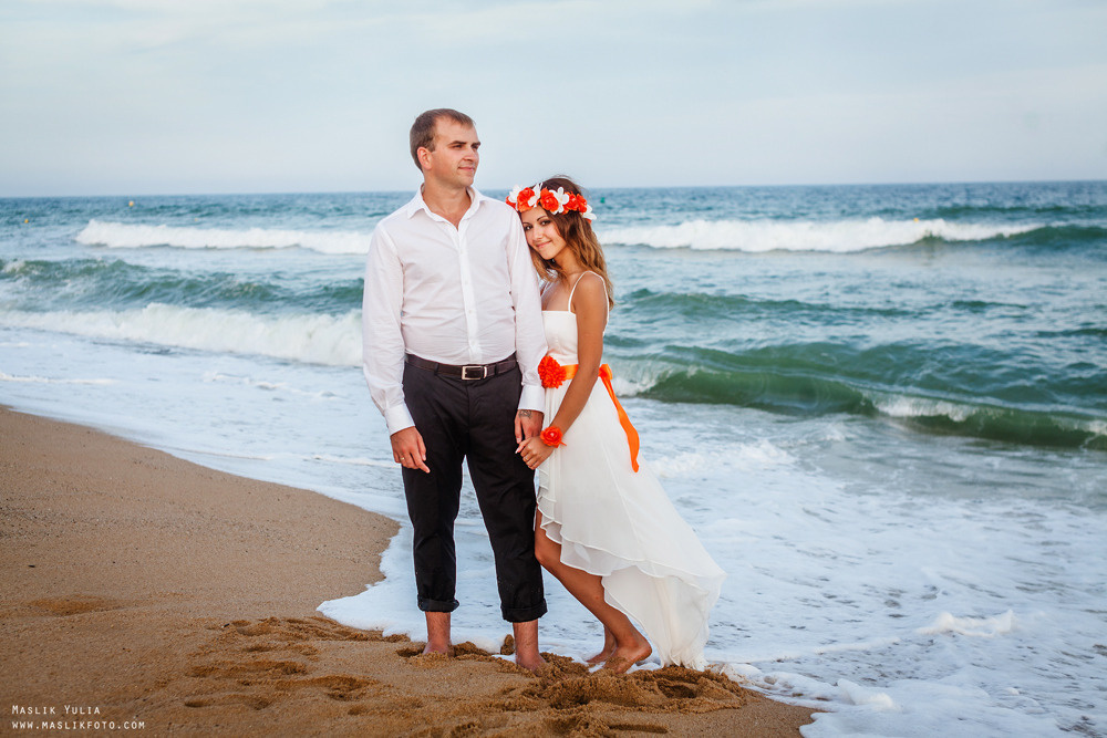 Wedding photo session in Badalona, Spain. Photographer in Barcelona Spain Maslik Yulia