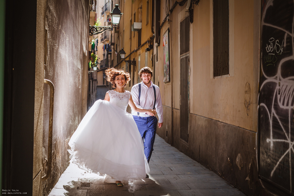 Wedding photo session in Lloret de Mar. Photographer in Barcelona Spain Maslik Yulia
