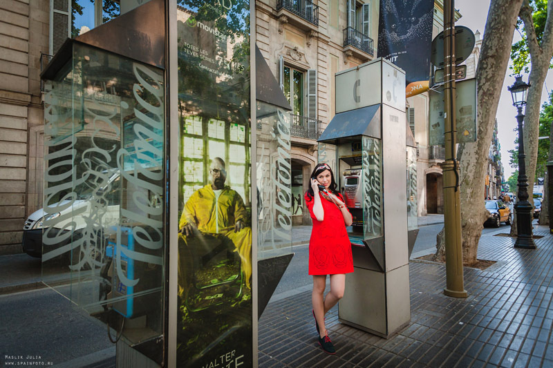 Elegante sesión de fotos en el puerto de Barcelona. Fotógrafo en Barcelona  Maslik Yulia