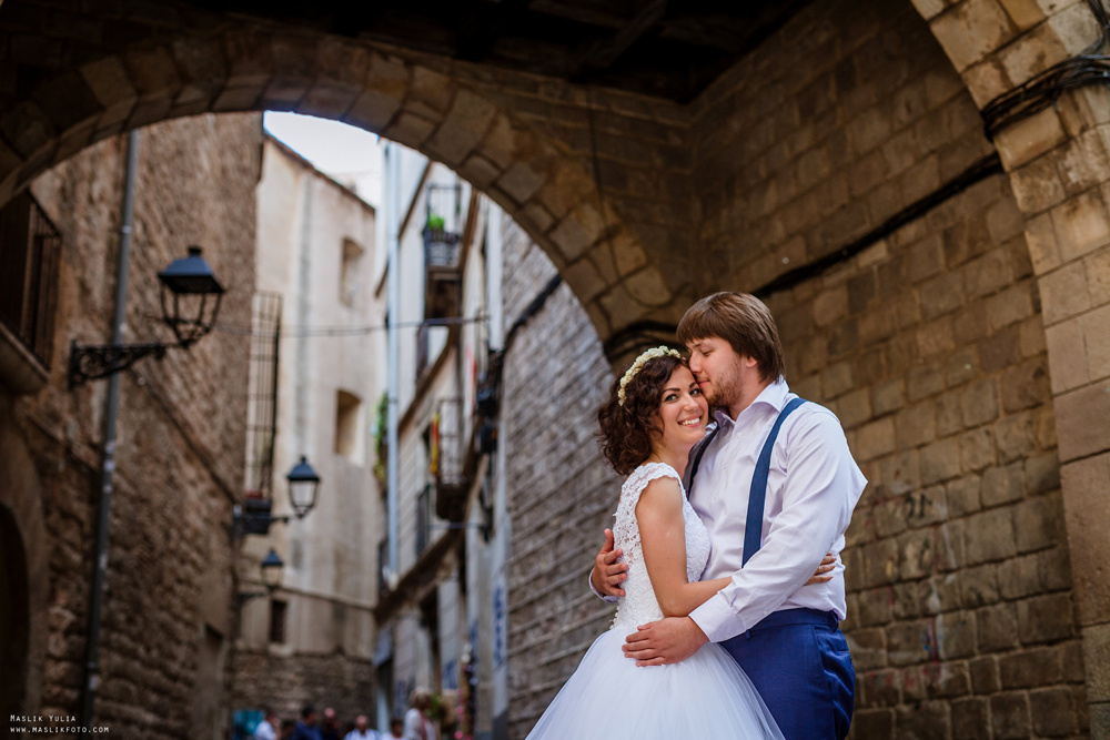 Wedding photo session in Lloret de Mar. Photographer in Barcelona Spain Maslik Yulia