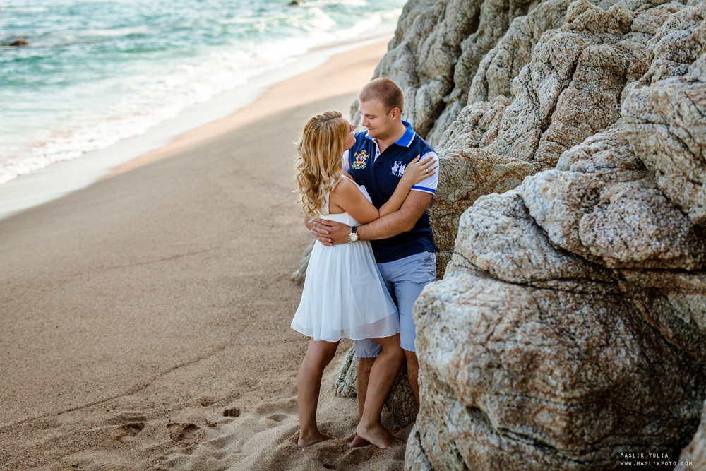 Нежная фотосессия в Барселоне. Фотограф в Барселоне Испании Маслик Юлия