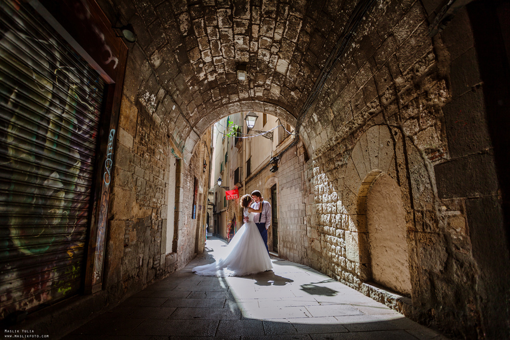 Wedding photo session in Lloret de Mar. Photographer in Barcelona Spain Maslik Yulia