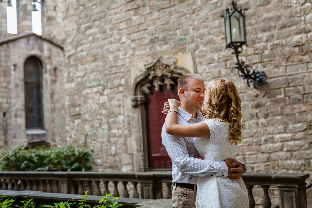 Нежная фотосессия в Барселоне. Фотограф в Барселоне Испании Маслик Юлия