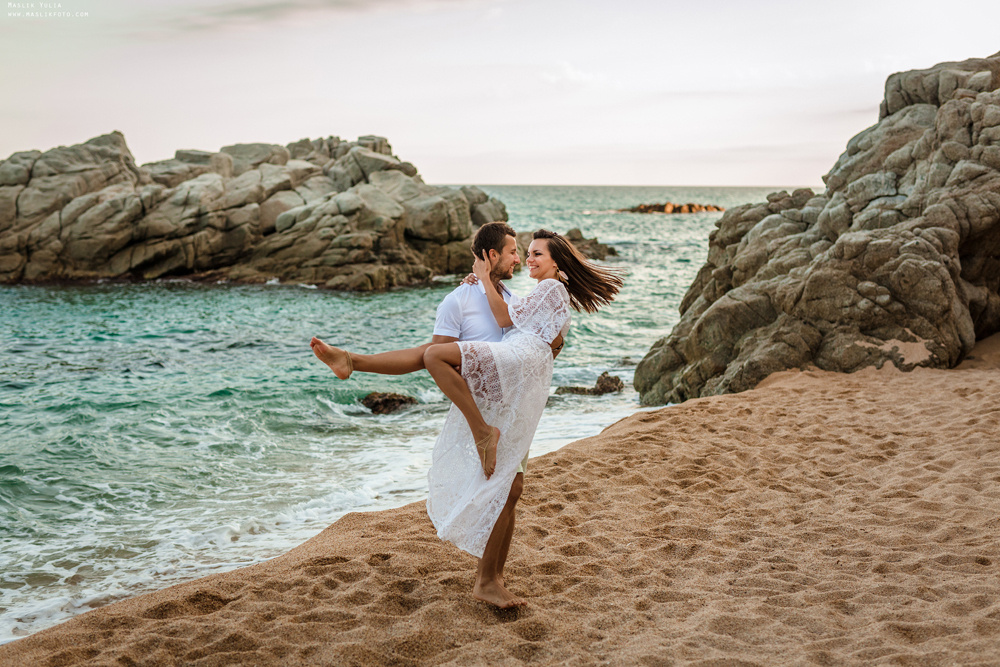 Пляжная фотосессия в Калелье. Фотограф в Барселоне Испании Маслик Юлия