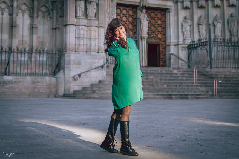 Autumn photo shoot in Barcelona. Photographer in Barcelona Spain Maslik Yulia