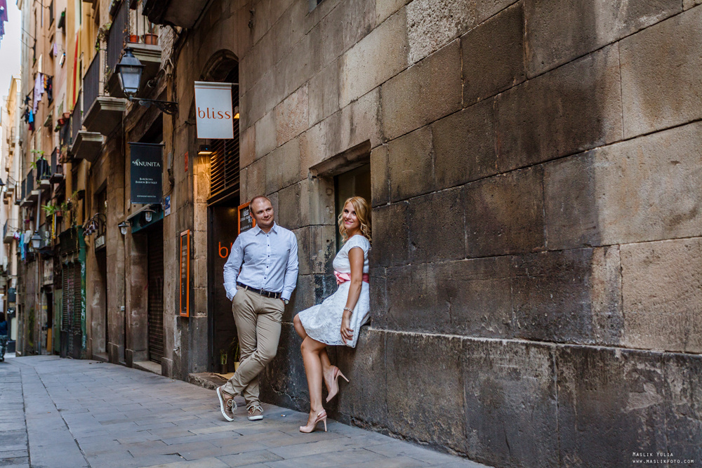 Нежная фотосессия в Барселоне. Фотограф в Барселоне Испании Маслик Юлия