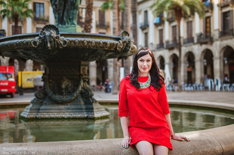 Elegante sesión de fotos en el puerto de Barcelona. Fotógrafo en Barcelona  Maslik Yulia