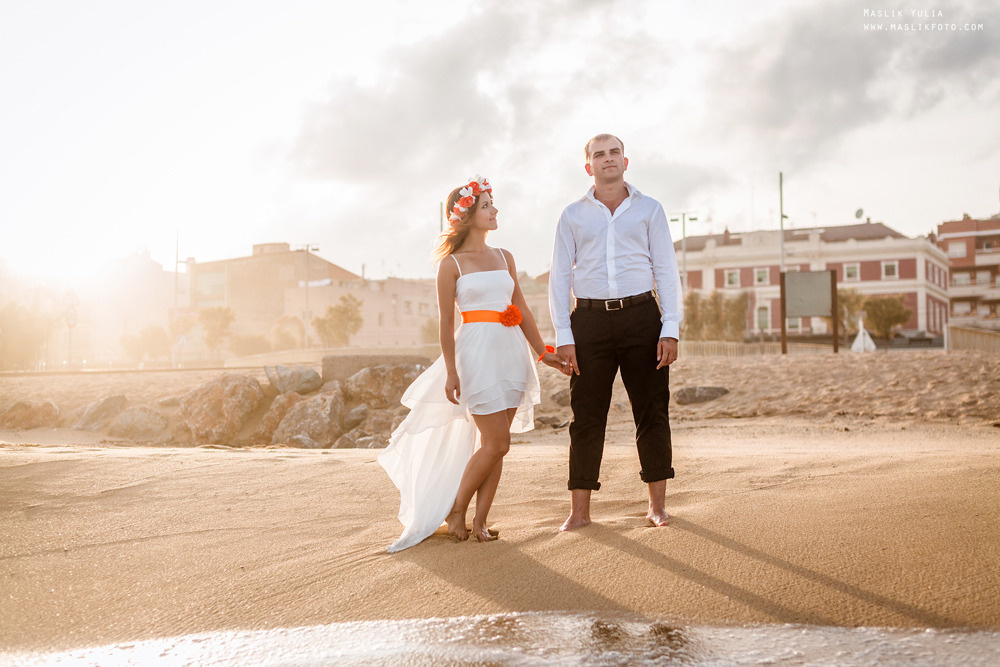 Wedding photo session in Badalona, Spain. Photographer in Barcelona Spain Maslik Yulia