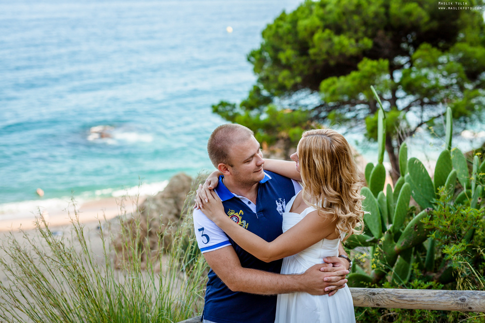 Нежная фотосессия в Барселоне. Фотограф в Барселоне Испании Маслик Юлия