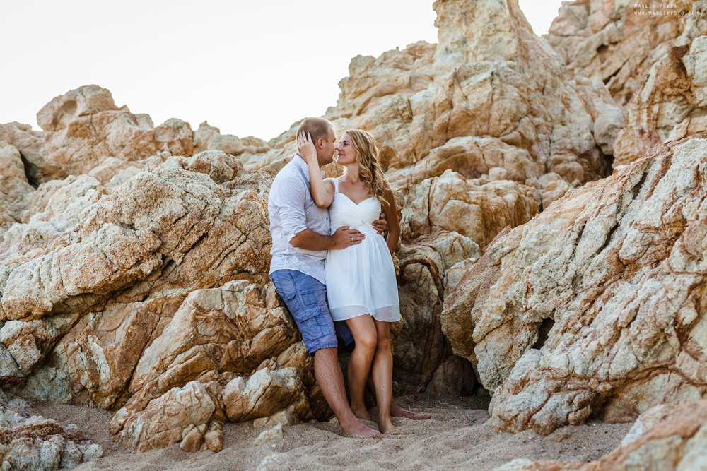 Нежная фотосессия в Барселоне. Фотограф в Барселоне Испании Маслик Юлия